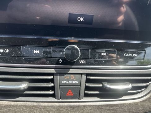 Used 2023 Nissan Altima 2.5 SL FWD image 15