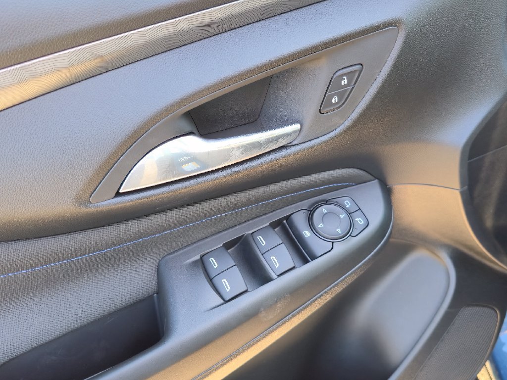 New 2026 Buick Envista Sport Touring w/ Convenience I Package FWD image 24