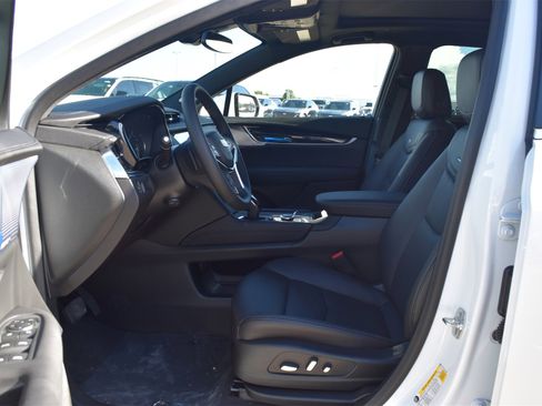 New 2025 Cadillac XT5 Premium Luxury image 17