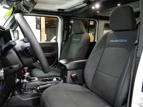 Used 2024 Jeep Wrangler Unlimited Rubicon 4xe AWD/4WD image 23