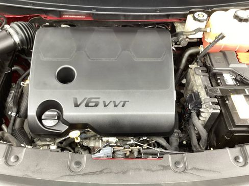 Used 2019 Chevrolet Traverse LT image 34