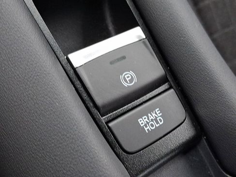 Used 2025 Honda HR-V Sport image 26