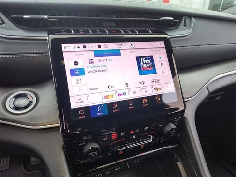 New 2025 Jeep Grand Cherokee L Limited image 16