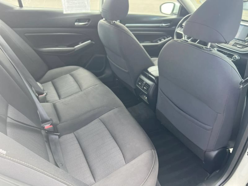Used 2020 Nissan Altima 2.5 SV AWD/4WD image 9