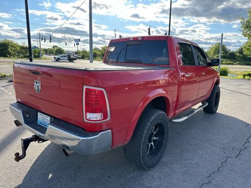 Used 2017 RAM 1500 Laramie AWD/4WD image 3