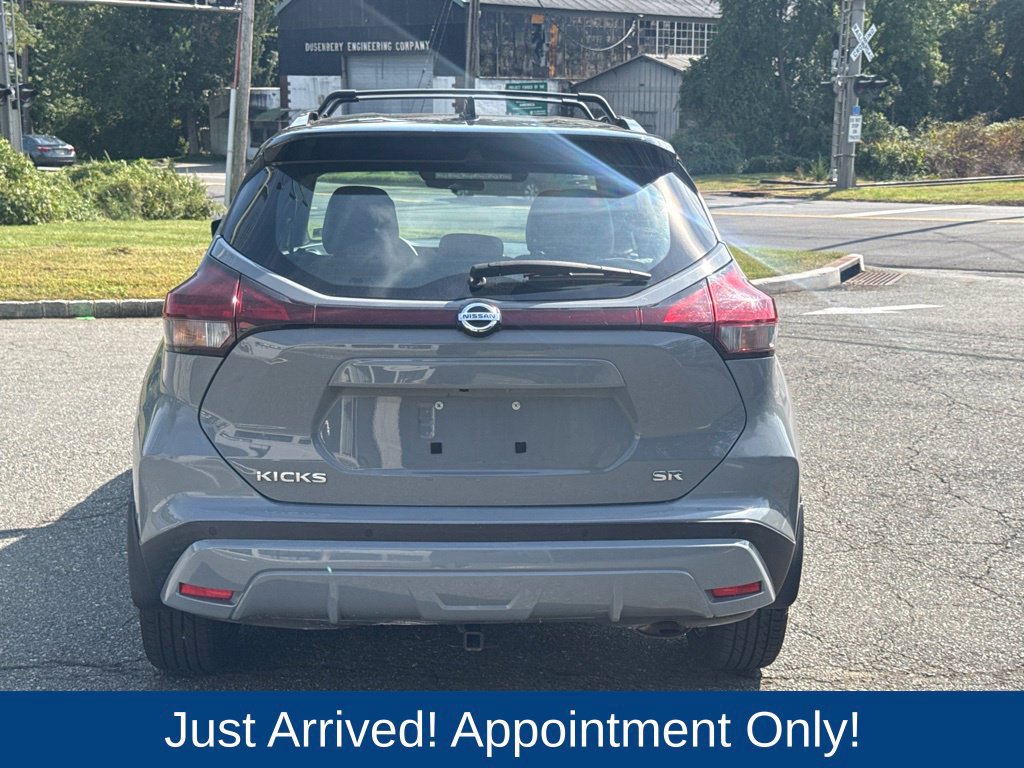 Used 2021 Nissan Kicks SR w/ SR Premium Package FWD image 6