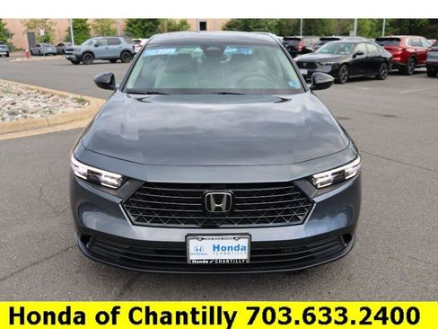 Certified 2025 Honda Accord SE image 2