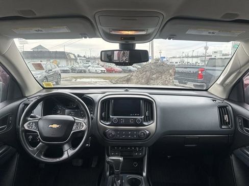 Used 2019 Chevrolet Colorado Z71 AWD/4WD image 19