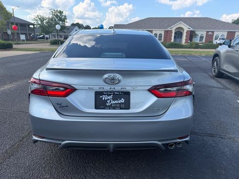 Used 2023 Toyota Camry SE w/ Convenience Package FWD image 6