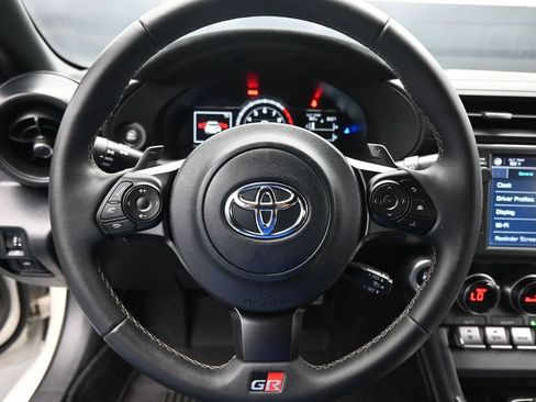 Used 2024 Toyota GR86 Premium RWD image 15
