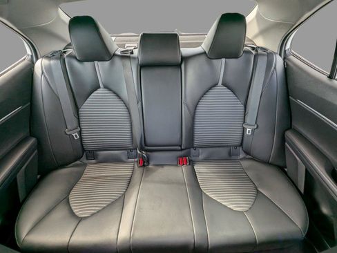 Used 2023 Toyota Camry SE FWD image 31