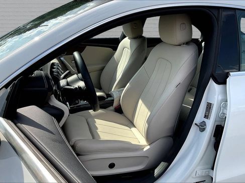Used 2023 Mercedes-Benz CLA 250 w/ Premium Package image 19