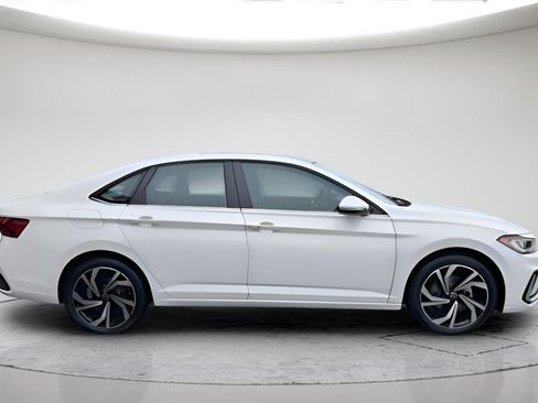 New 2026 Volkswagen Jetta SEL FWD image 2