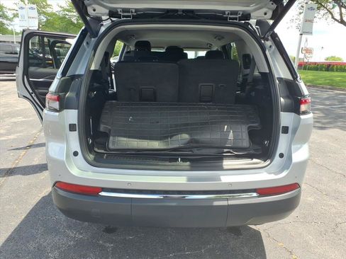Used 2021 Jeep Grand Cherokee L Limited AWD/4WD image 30
