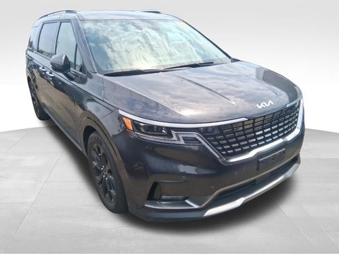 Certified 2024 Kia Carnival SX Prestige FWD image 2