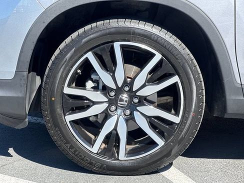Used 2021 Honda Pilot Elite image 25