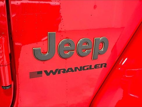 Used 2023 Jeep Wrangler Unlimited Rubicon 392 w/ Xtreme Recon 35" Tire Package image 38