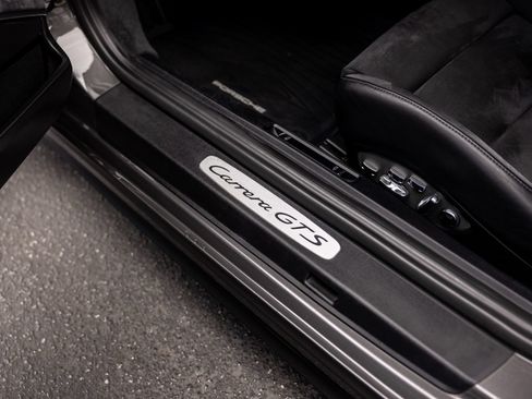 Used 2018 Porsche 911 Carrera GTS RWD image 43