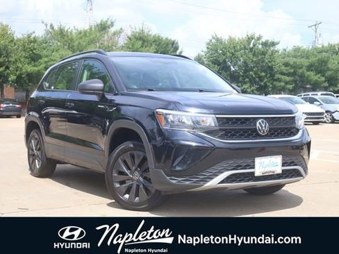 Used 2024 Volkswagen Taos S FWD image 1