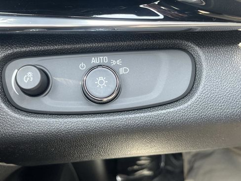 New 2026 Buick Envista Avenir FWD image 21