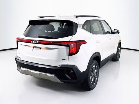 Used 2024 Kia Seltos S AWD/4WD image 5
