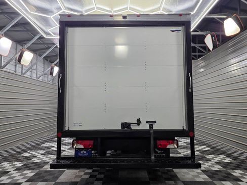 Used 2024 Mercedes-Benz Sprinter 4500 image 6