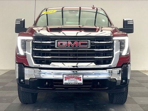 Used 2024 GMC Sierra 2500 SLT w/ SLT Premium Package AWD/4WD image 2