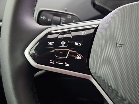 New 2026 Volkswagen ID.4 Pro image 23