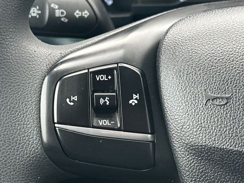 Used 2022 Ford Maverick XL image 10