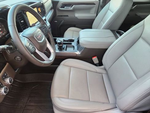 Used 2025 GMC Sierra 1500 SLT w/ SLT Premium Plus Package image 10