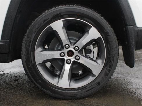 New 2024 Jeep Grand Cherokee Limited 4xe w/ Luxury Tech Group II image 13