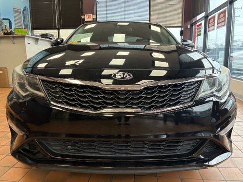 Used 2019 Kia Optima LX FWD image 4