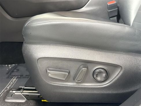 Certified 2025 Toyota Highlander XLE AWD/4WD image 29
