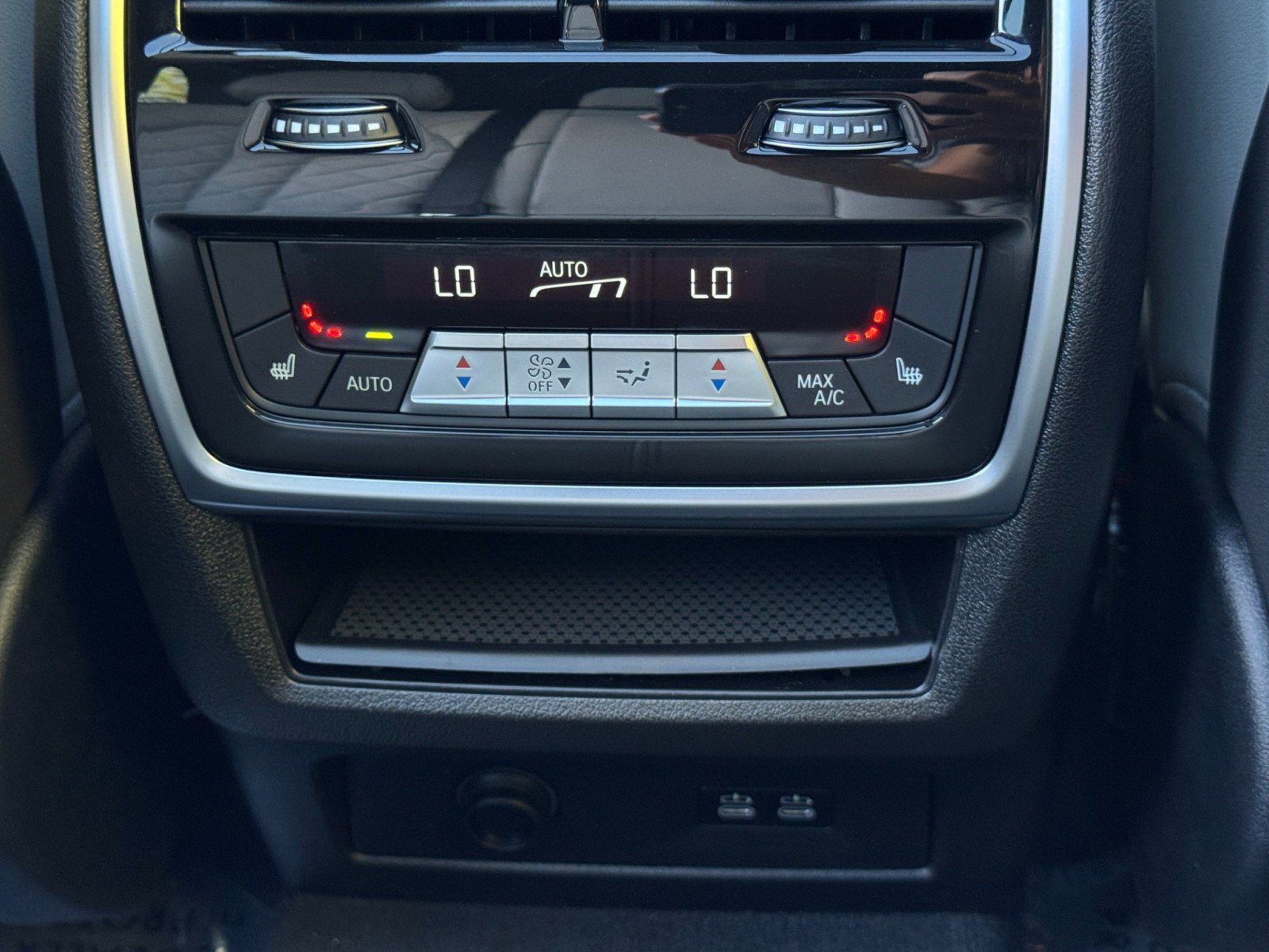 Used 2025 BMW X5 M60i w/ Climate Comfort Package AWD/4WD image 40