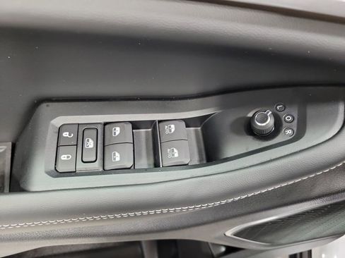 New 2026 Jeep Grand Cherokee Limited w/ Limited Altitude Package AWD/4WD image 16
