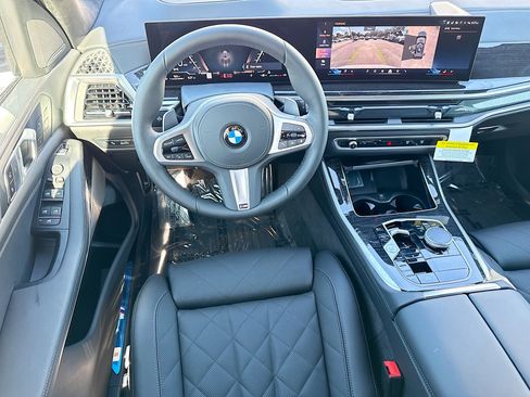 New 2026 BMW X5 xDrive40i w/ M Sport Package AWD/4WD image 17