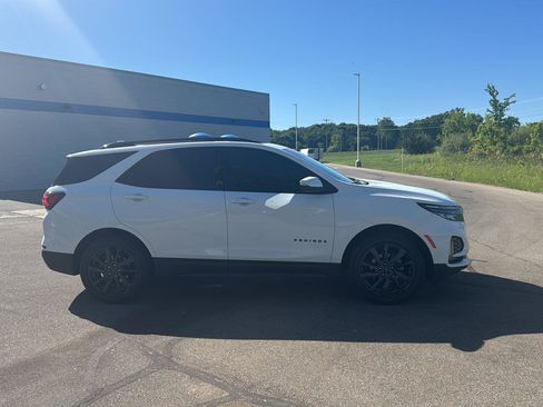 Used 2022 Chevrolet Equinox RS w/ RS Leather Package AWD/4WD image 6
