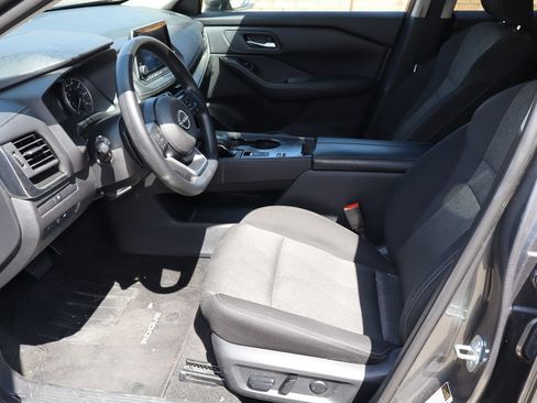 Used 2024 Nissan Rogue SV FWD image 15