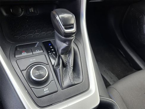 Used 2023 Toyota RAV4 SE w/ SE Grade Weather Package image 22