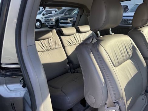 Used 2009 Toyota Sienna XLE FWD image 15