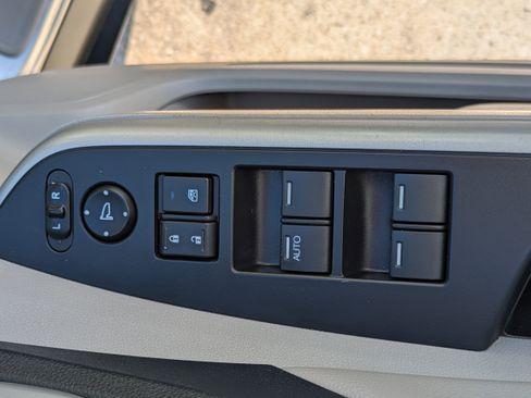 Used 2012 Honda CR-V EX-L image 14