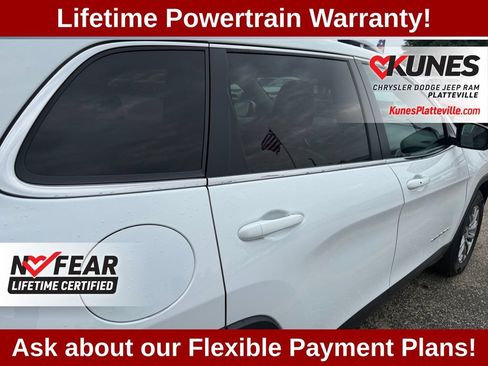 Used 2021 Jeep Cherokee Latitude Plus AWD/4WD image 37