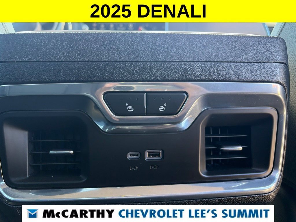 Used 2025 GMC Sierra 3500 Denali AWD/4WD image 37