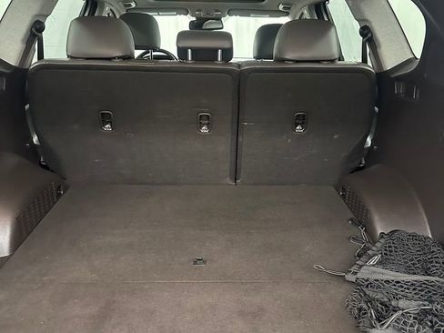 Used 2019 Hyundai Santa Fe AWD image 32