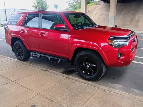 Used 2023 Toyota 4Runner SR5 RWD image 78