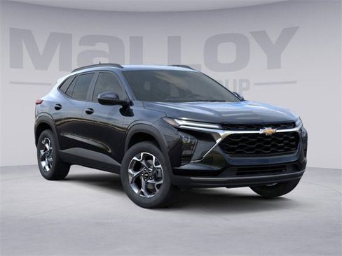 New 2026 Chevrolet Trax LT w/ Driver Confidence Package image 9