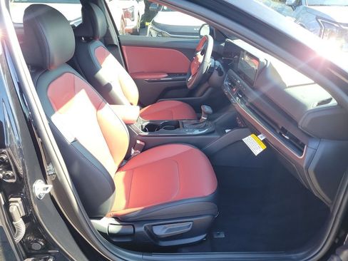 New 2026 Kia K4 EX w/ GT-Line Premium Package FWD image 7