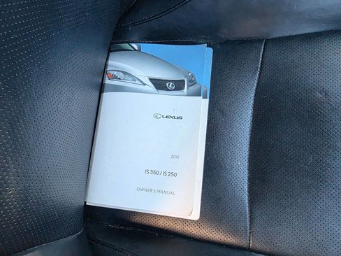 Used 2011 Lexus IS 250 image 32