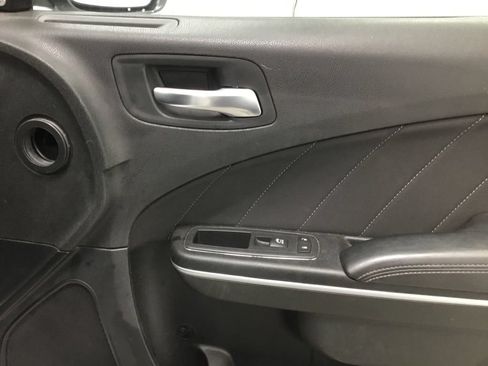 Used 2023 Dodge Charger SXT RWD image 18