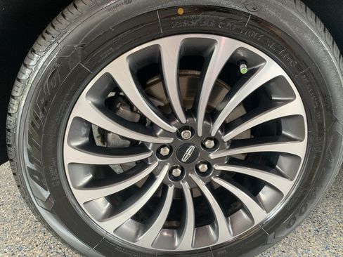 Used 2022 Lincoln Aviator Reserve w/ Elements Package Plus RWD image 34